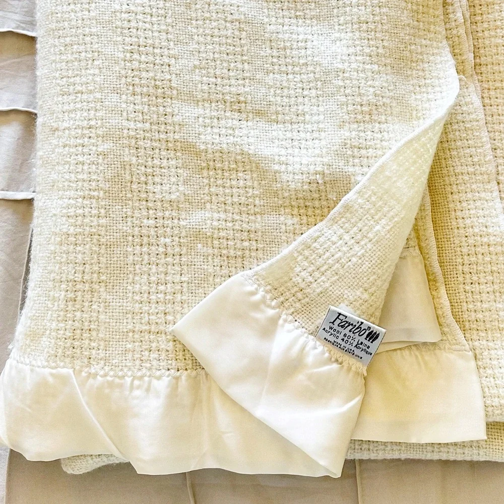 Vintage Faribo Wool & Acrylic Blanket Ivory Satin Trim Twin
